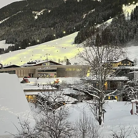 Zwoelferzicht - Apartment - Two Bedroom Apartamento Saalbach-Hinterglemm